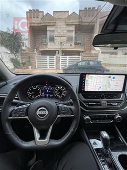 نيسان ألتيما